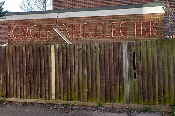 Ipswich Historic Lettering: Cycle & Electric sign, Garrick Way