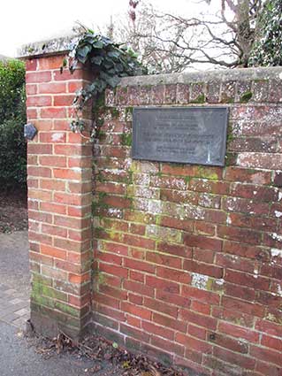 Ipswich Historic Lettering: Holywells 3b